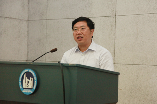 贵州省遵义市教科院副院长樊厚义讲话
