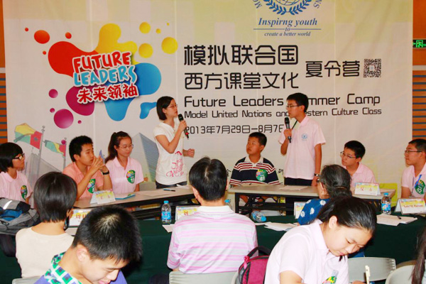 选手在即兴演讲及议会制辩论环节中的精彩表现